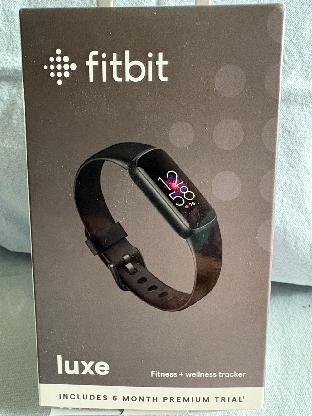 Brand New Fitbit Luxe Fitness & Wellness Tracker - Black